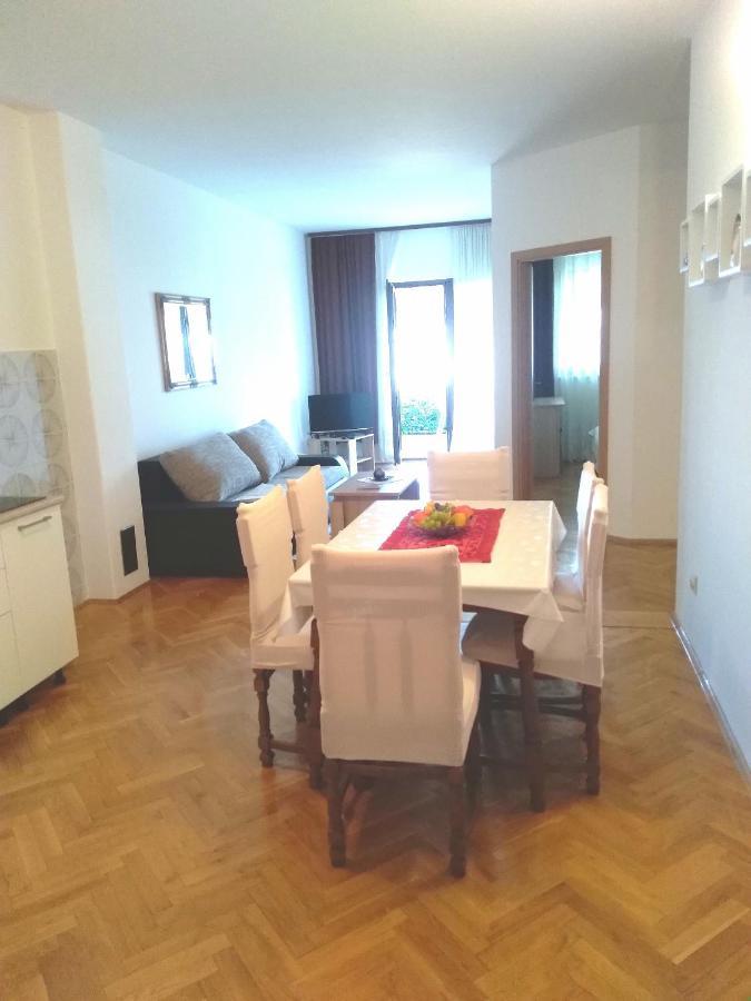Apartmani Ruzmarin - Seget Donji, تروغير المظهر الخارجي الصورة