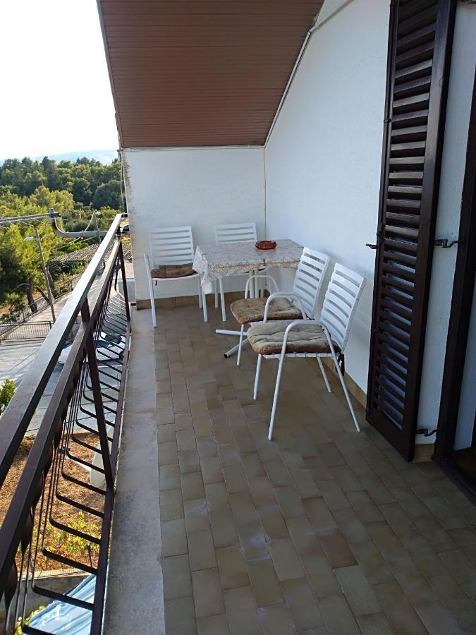 Apartmani Ruzmarin - Seget Donji, تروغير المظهر الخارجي الصورة