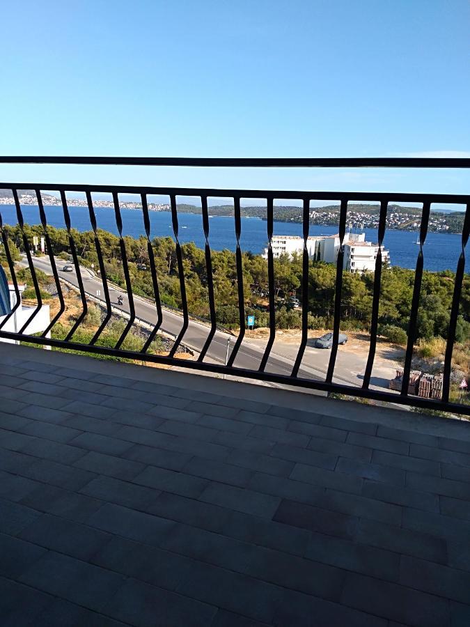 Apartmani Ruzmarin - Seget Donji, تروغير المظهر الخارجي الصورة